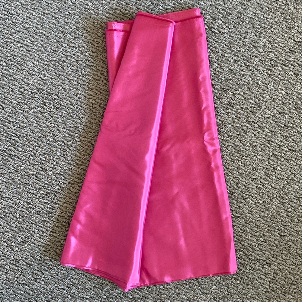 Pink rayon fabric 17 feet long